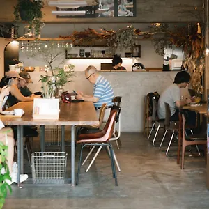  Hostal Niniroom